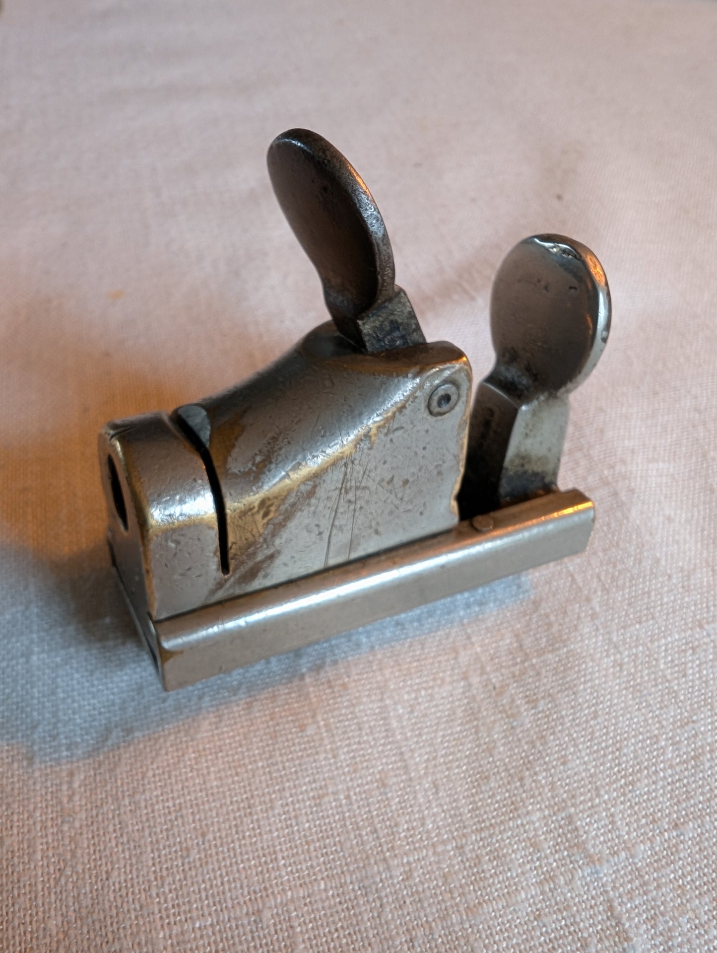 Midland Bank London, Antique HuPresentation piece for 39 months service. Desk accessories