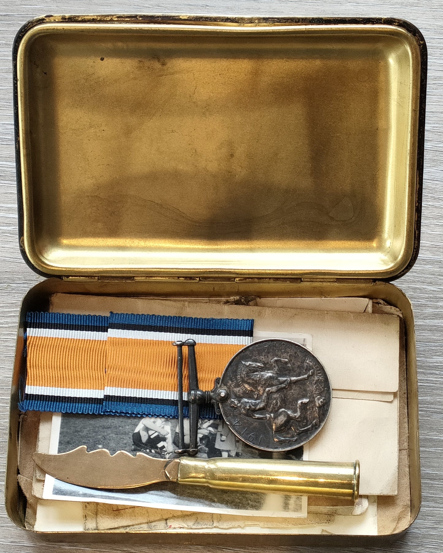 WW1-WAR Killed in Action MEDAL PTE J W WHITTLE