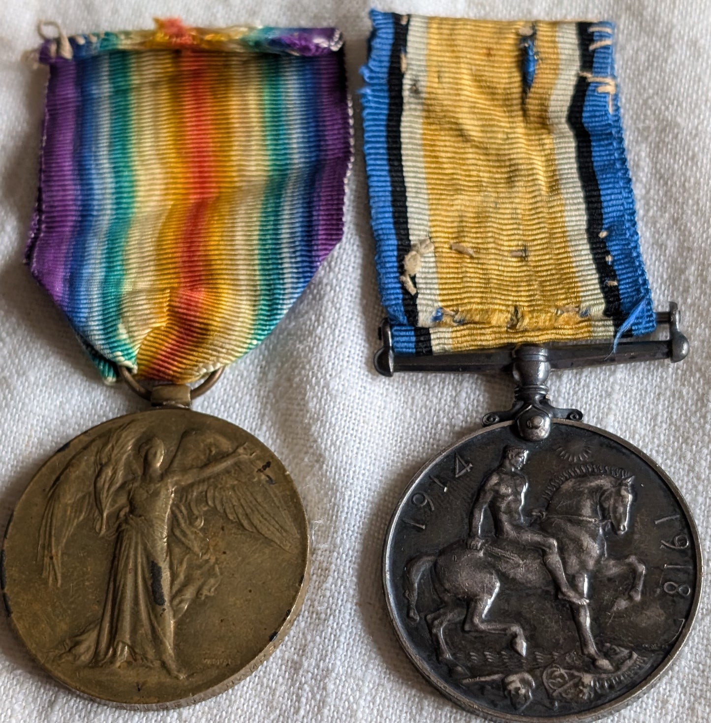 WW1-Medal pair pte Holden