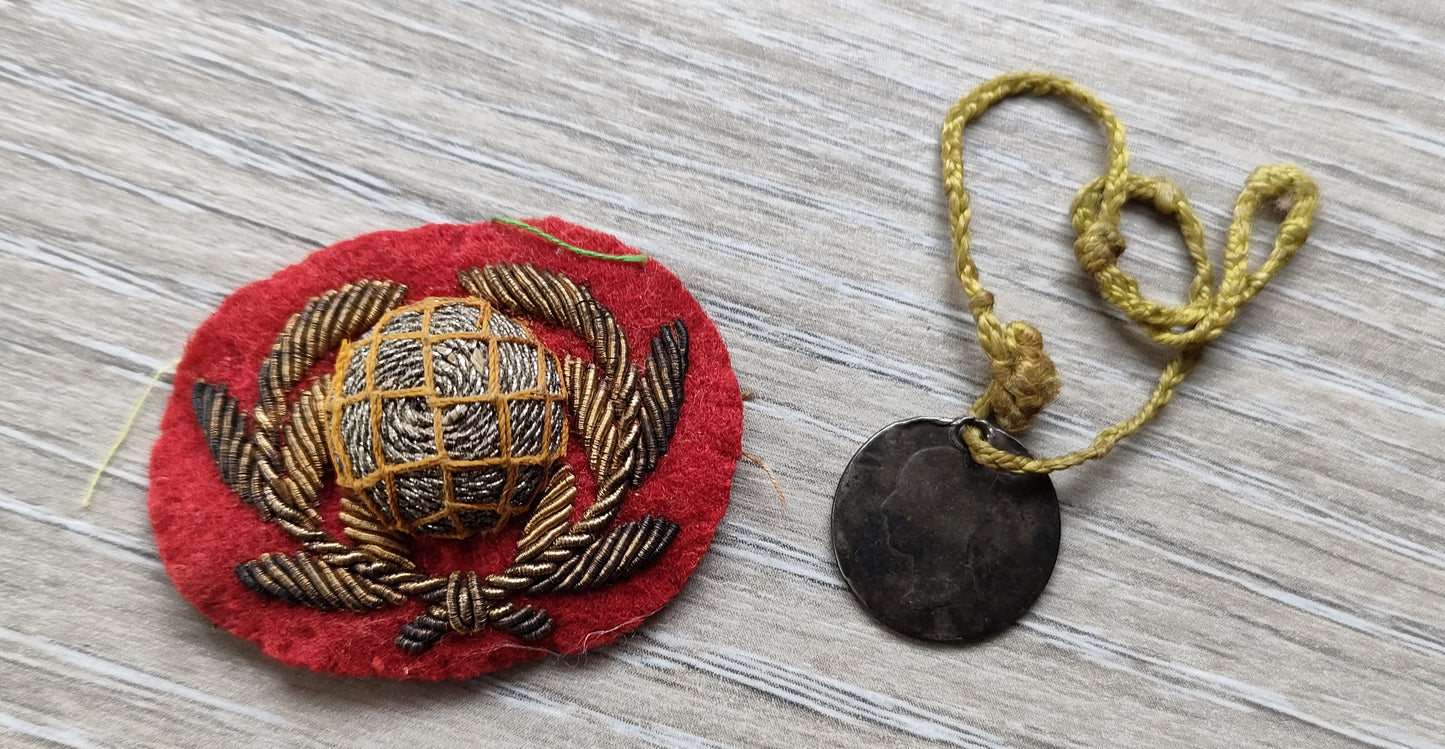 WW1/WW2-Memorabilia collection from a Royal marine artillery bugler