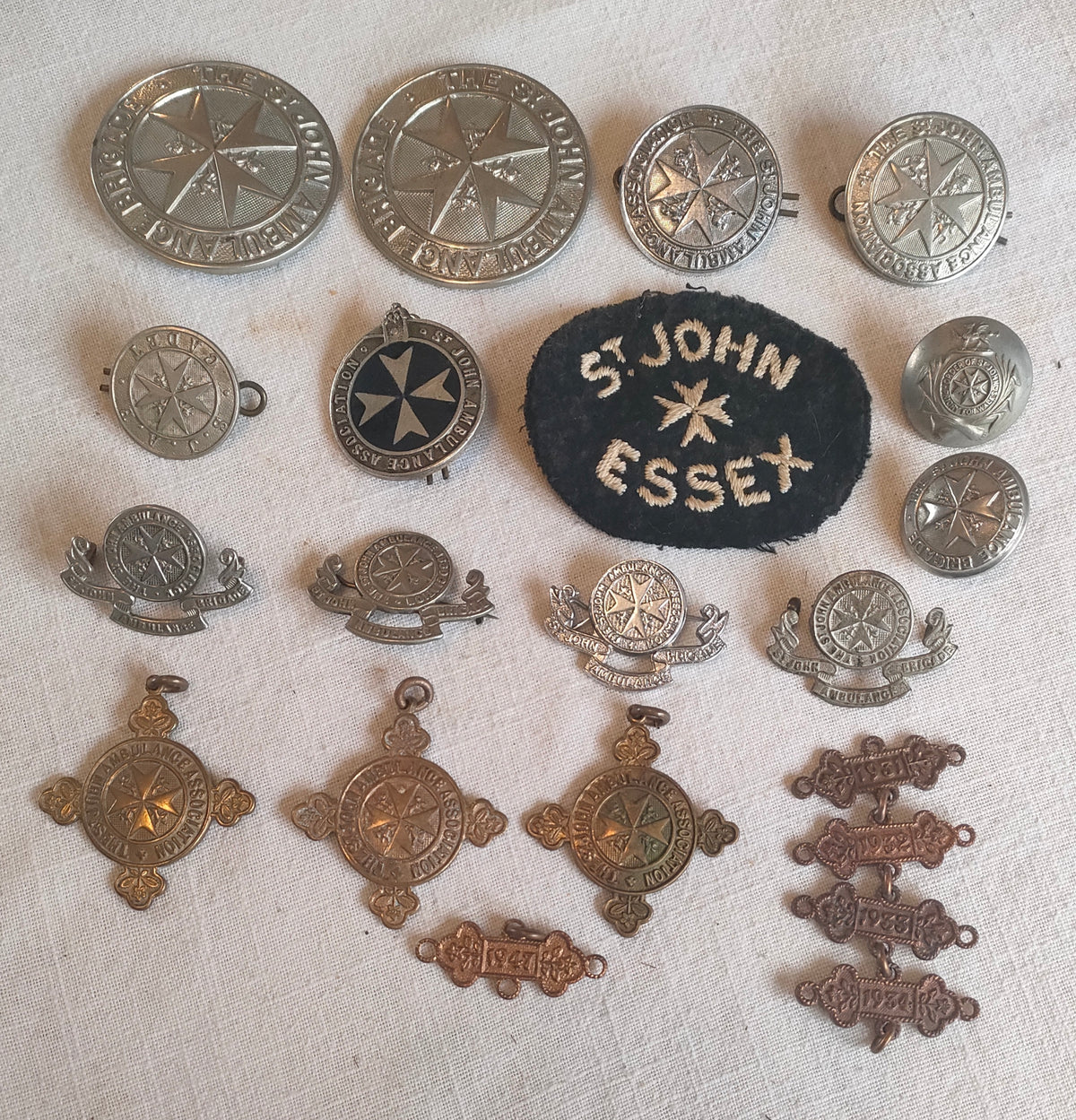 St John Ambulance Brigade badge & medal collection