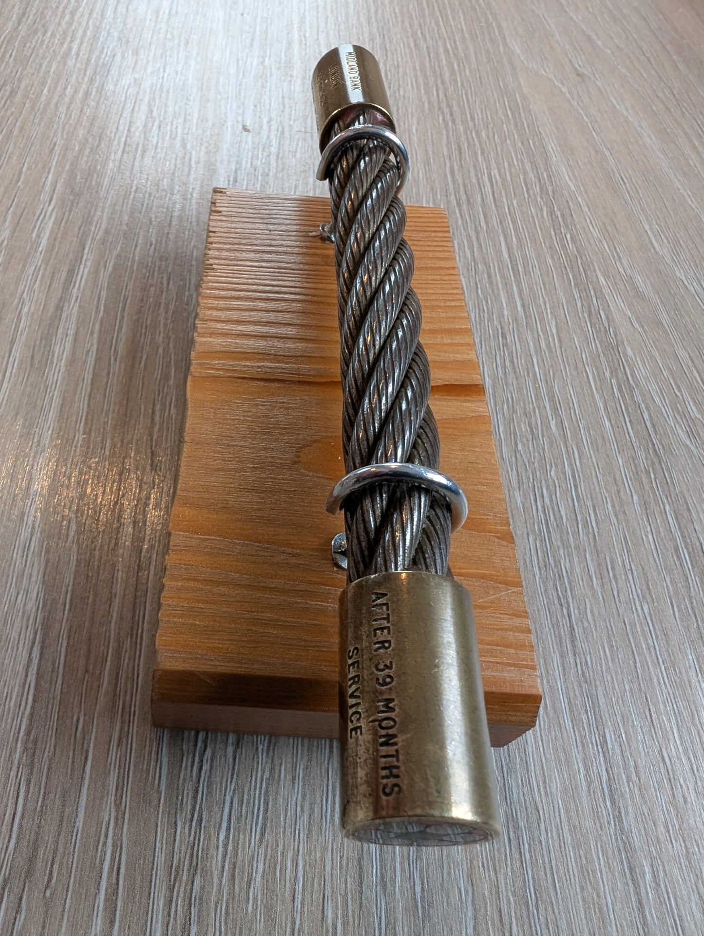 Midland Bank London, Antique HuPresentation piece for 39 months service. Desk accessories