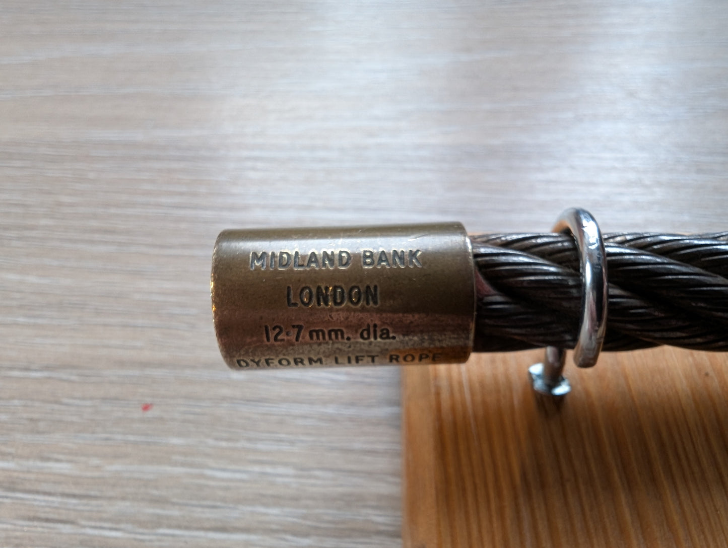 Midland Bank London, Antique HuPresentation piece for 39 months service. Desk accessories