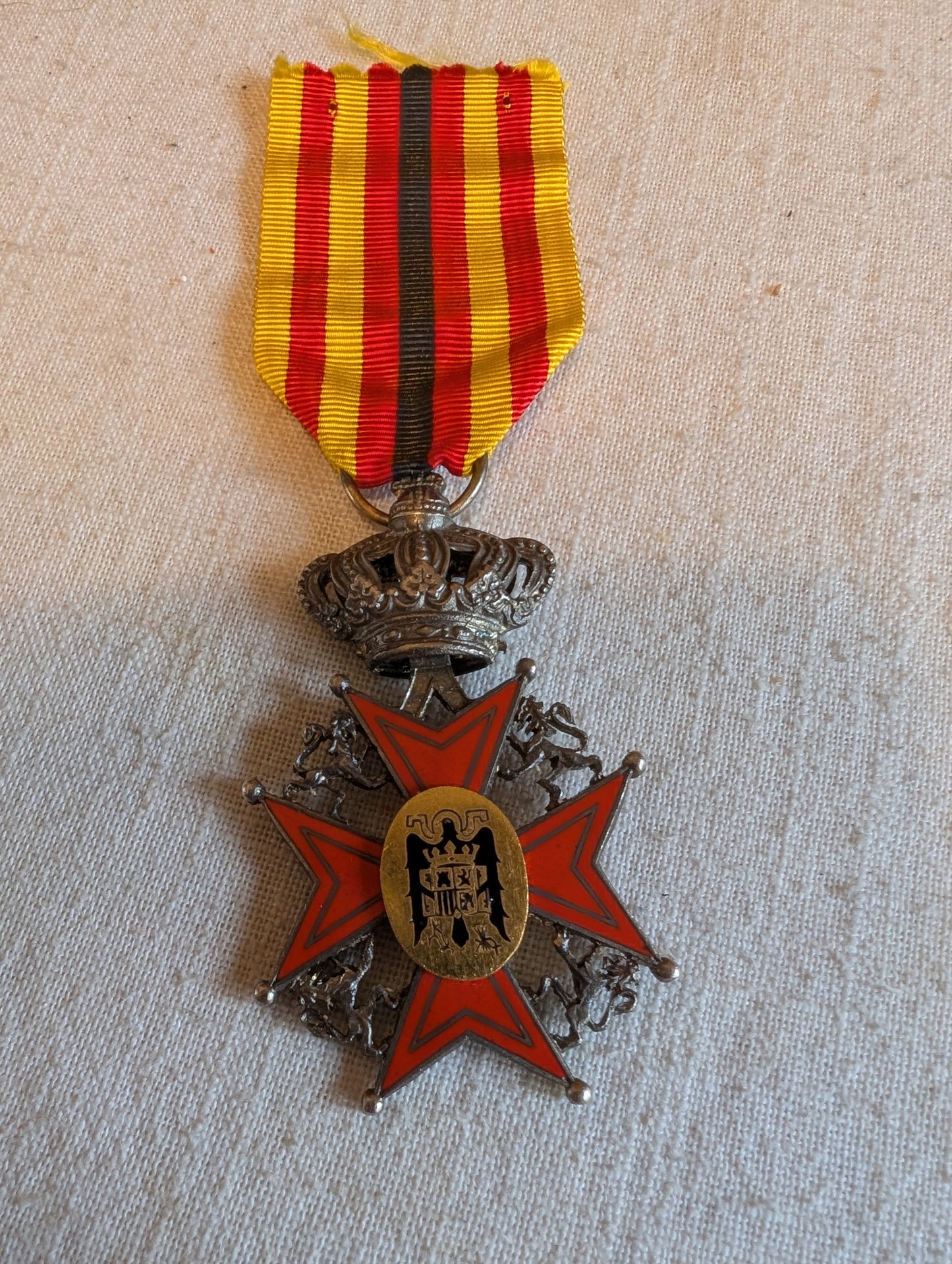 Spanish Order of the Association Belgo hispanica officer medal