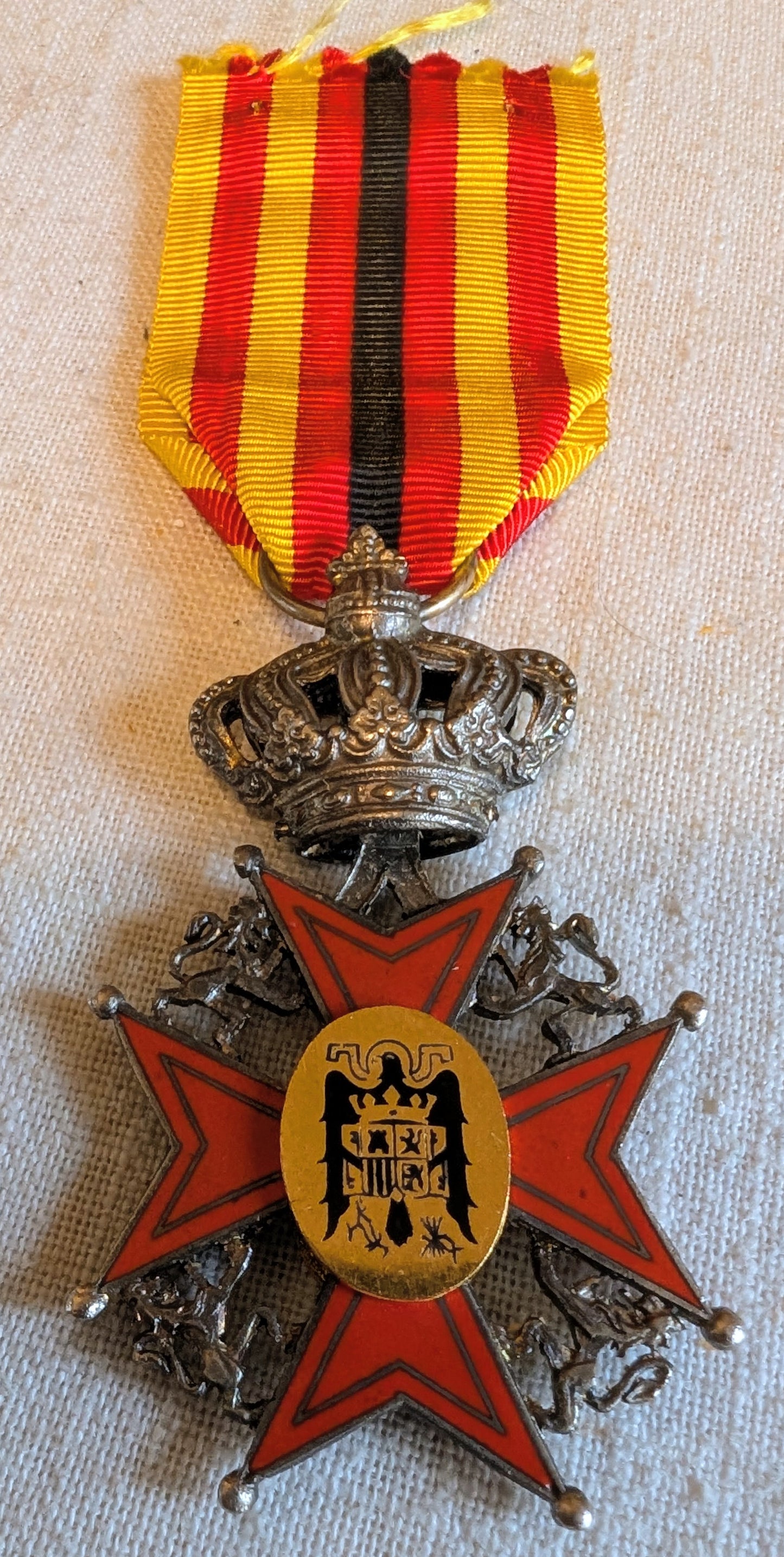 Spanish Order of the Association Belgo hispanica officer medal