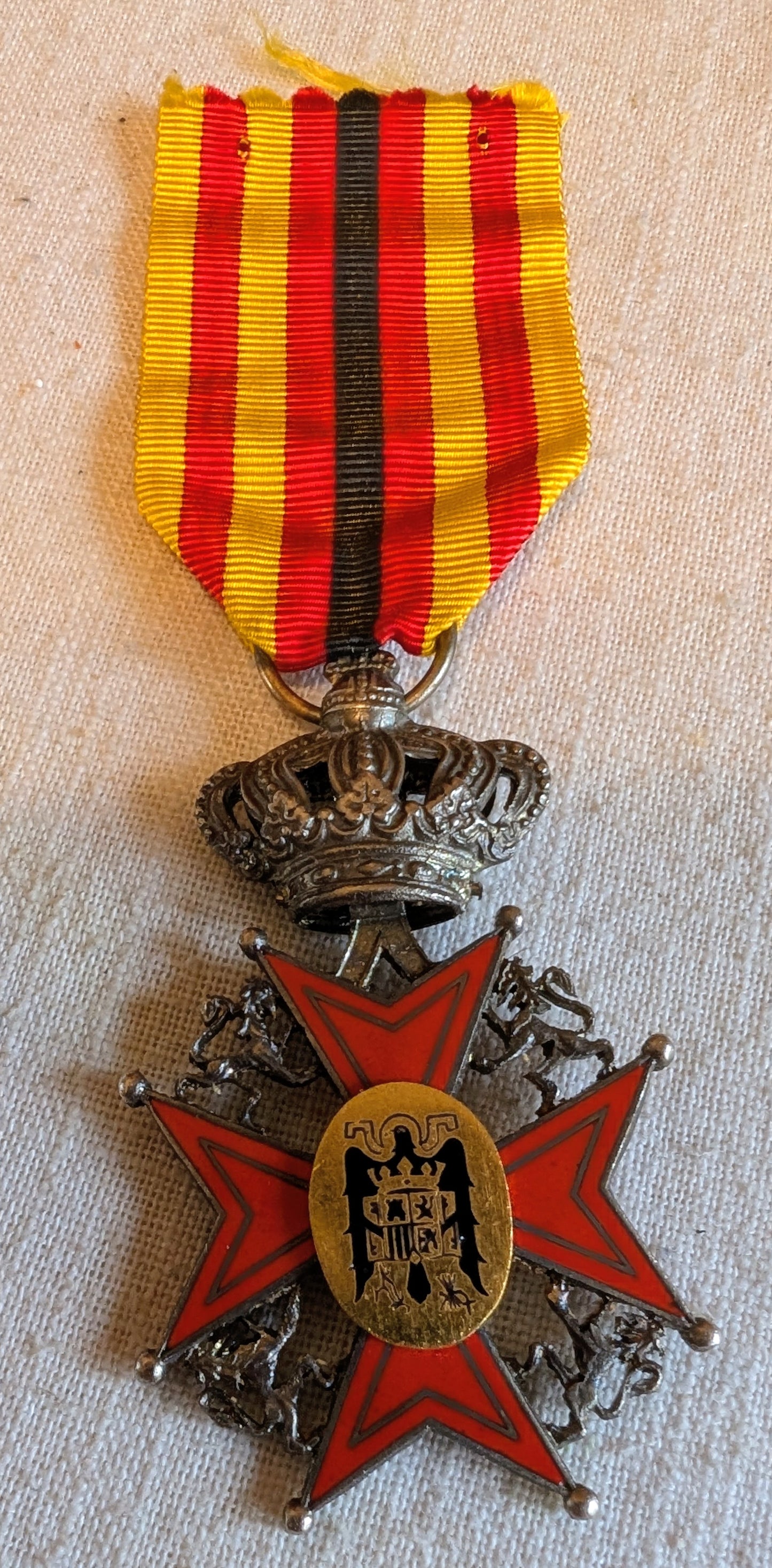 Spanish Order of the Association Belgo hispanica officer medal