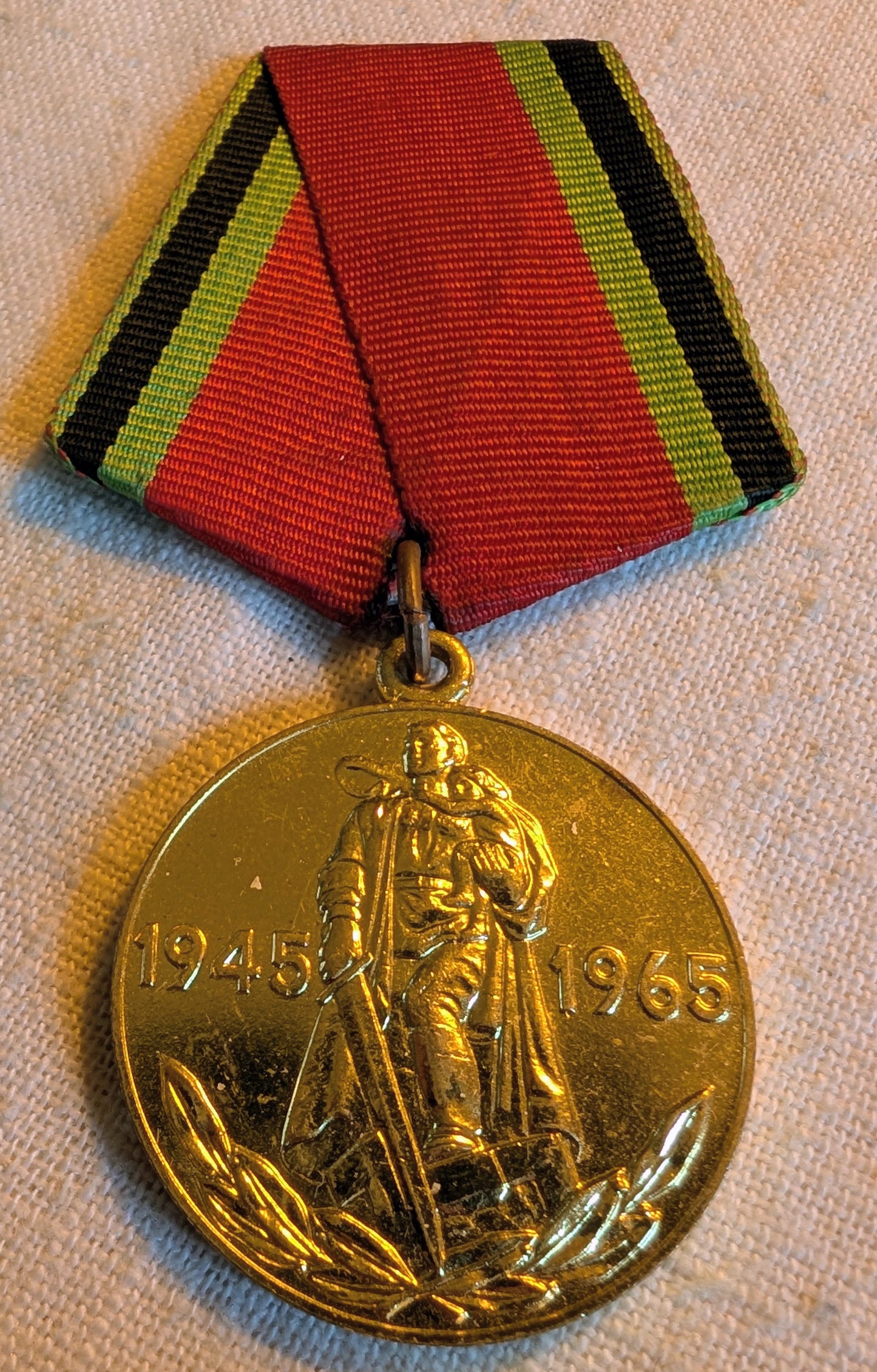 Soviet Russian U.S.S.R. Medals Badges Job lot