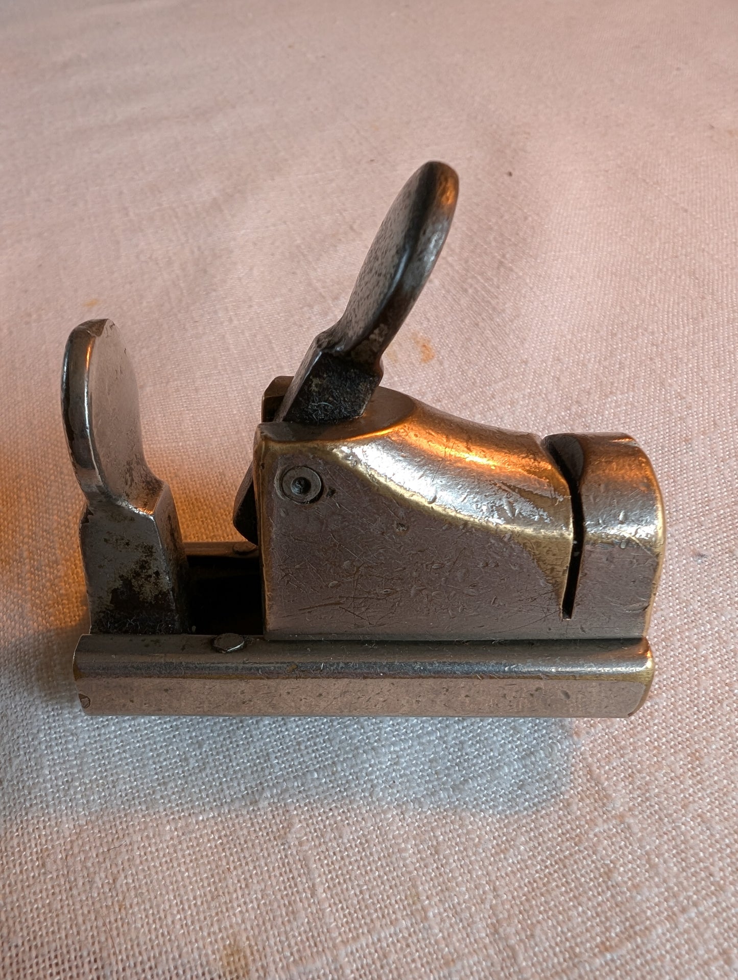 Midland Bank London, Antique HuPresentation piece for 39 months service. Desk accessories