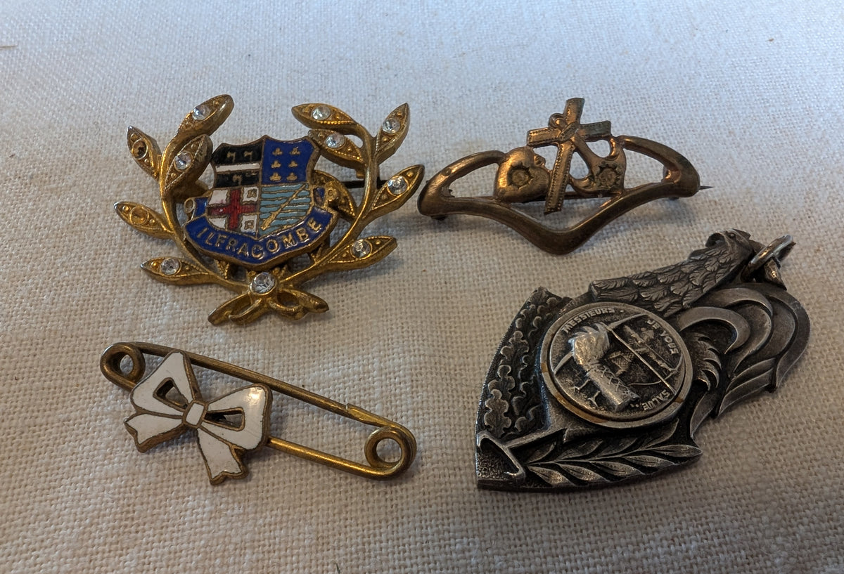 Vintage social history Collectable memorable Medals, pendants & brooches, fobs