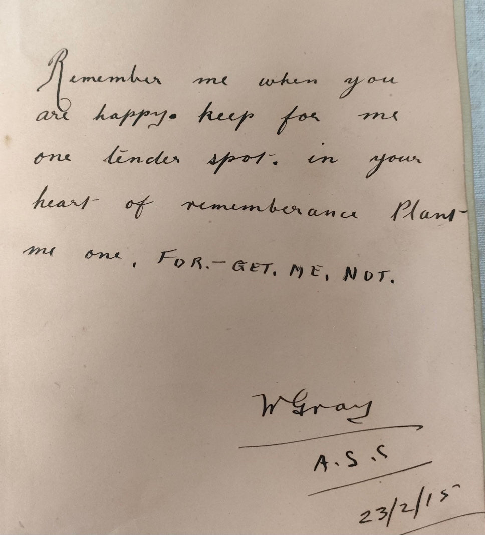 WW1-Autograph book containing mainly WW1 entries from soldiers